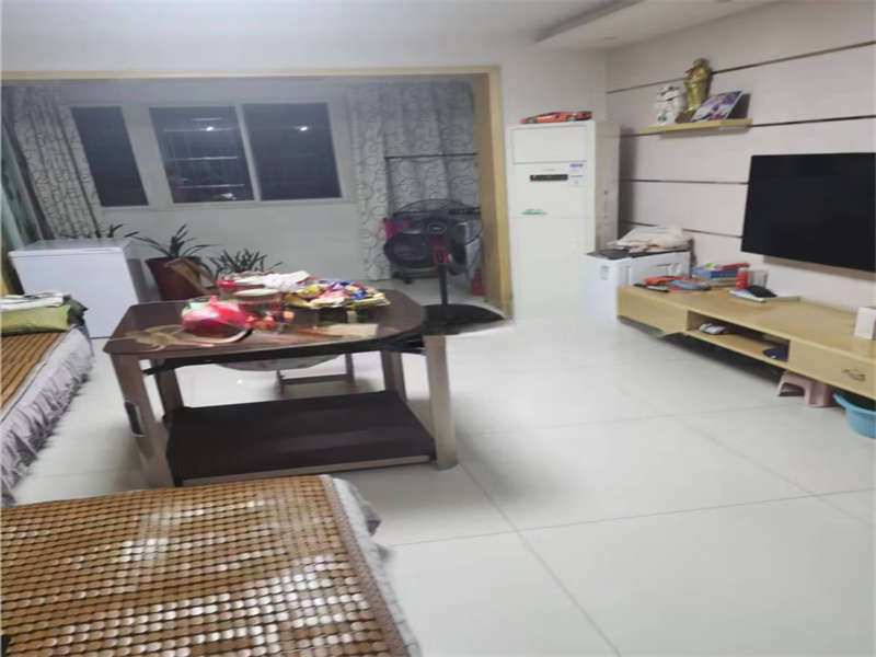 景環(huán)小區(qū)法拍房B3、B4棟203房